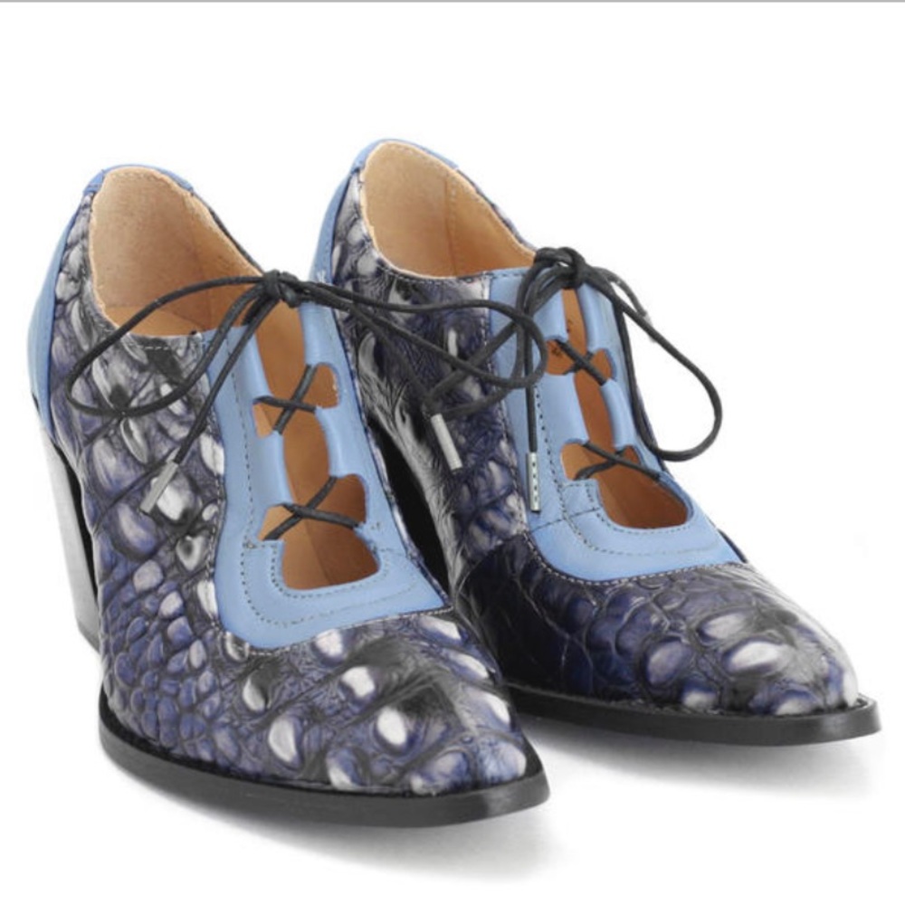 John Fluevog Room 112 make an Entrance Blue Dragon. Sz 9